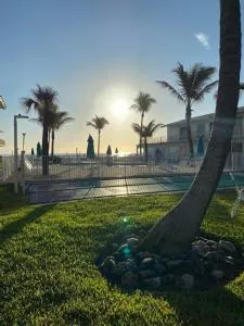 Sunrise Ocean Suites - Pompano Beach