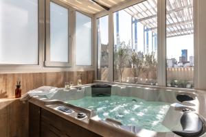 Huinid Obelisco Hotel