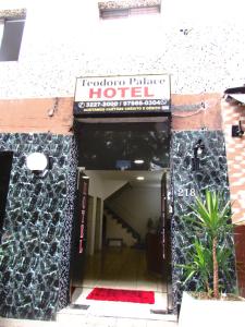 Teodoro Palace Hotel a 5 minutos do Brás e Bom Retiro