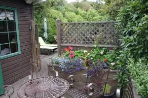 Private seaside couples hideaway - New Haven