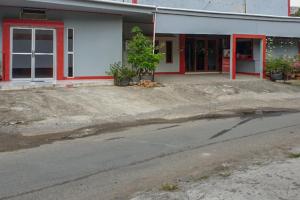 RedDoorz @ Hotel Yaki Mamuju