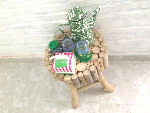 "NOMORE" Gallery and Guesthouse