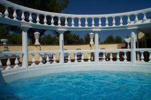 Villas Villa with pool in Provence -Villa Romantique sleeps up to 12+4 in optional gite : photos des chambres