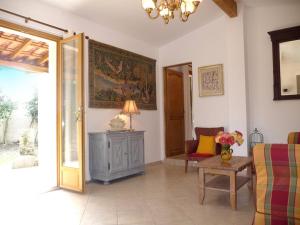 Villas Villa with pool in Provence -Villa Romantique sleeps up to 12+4 in optional gite : photos des chambres