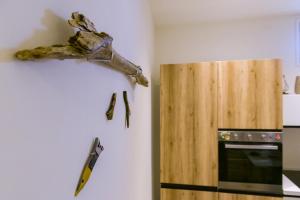 LA NASSA SUITES & ROOMS