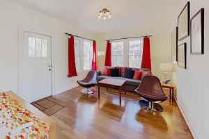 Two-Bedroom House room in SoCo Hideaway