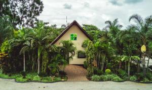 Sandys Creations Resort