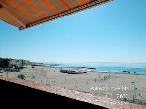 Appartements Le Saint Roch - belle vue mer en plein centre ville : photos des chambres