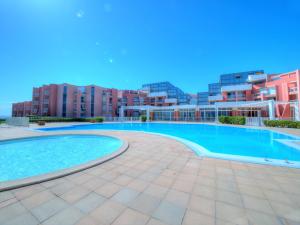 Appartements APPARTEMENT 46M², 1 CHAMBRE, PISCINE, TENNIS, PLAGE DIRECT : photos des chambres