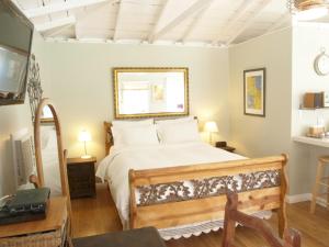 Culver City Escape with Pool, Near Disneyland Park!