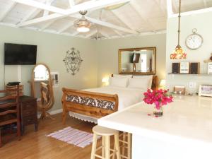 Culver City Escape with Pool, Near Disneyland Park!