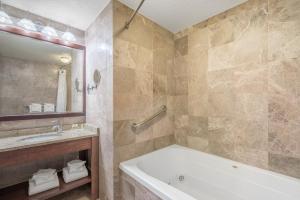 King Room with Jetted Tub room in Holiday Inn Cape Cod - Hyannis an IHG Hotel