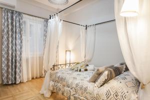 Syntagma 3 Bedroom Sweet Simple And Practical Apartment