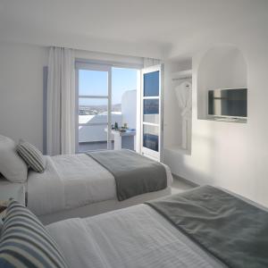 Maison Des Lys - Luxury Suites Santorini Greece