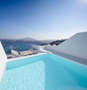 Maison Des Lys - Luxury Suites Santorini Greece