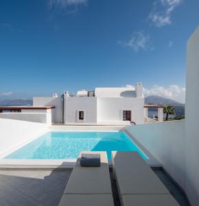 Maison Des Lys - Luxury Suites Santorini Greece