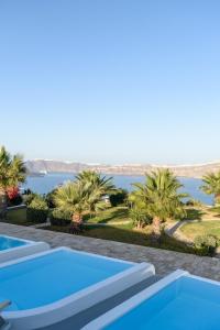 Maison Des Lys - Luxury Suites Santorini Greece