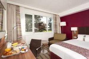 Hotels Holiday Inn Lille Ouest Englos, an IHG Hotel : photos des chambres