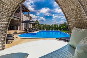 Elegant new villa Laura An with private pool in Porec 