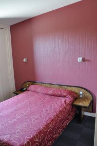 Hotels Henri 4 : Chambre Double