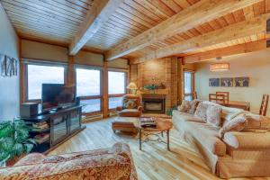 Two-Bedroom Apartment room in The Lodge B at Steamboat III