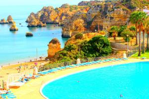 Amazing Sea View w 2 Bdr Ideal 4 Families w WiFi