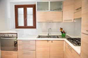 N216 - Numana, cielo-terra nei vicoli a 200mt dal mare