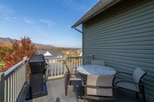 Massanuttens Regal Vistas by TripForth