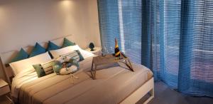 LA FINESTRA SUL PORTO