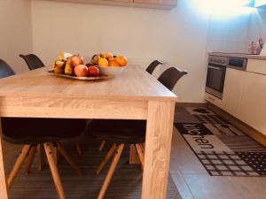 zentrale, vollausgestattete Ferienwohnung