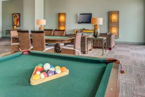 Emerald by the Sea #806