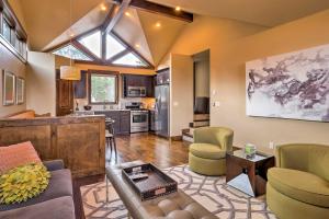 Apartment room in Custom-Built Frisco Home with Rooftop Deck and 360 View