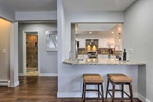 Ski and Relax Vail-Beaver Creek Duplex with Hot Tub