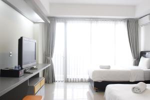 Scenic Studio Apartment at Beverly Dago near ITB By Travelio