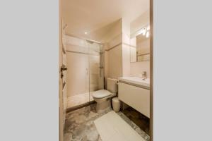 Appartements EXCEPTIONNEL !!! VENEZ SEJOURNER DANS LES 3 SUITES D'UN AUTHENTIQUE ANCIEN PALACE DE LA 