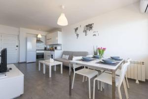 APARTAMENTO PRIMERA LINEA