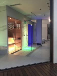 Suite with Private Spa and Terrace