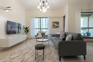 Apartment room in Amazing 3BR Apt for 6 guests in Dubai Marina!