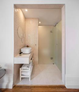 Penedo da Saudade Suites & Hostel