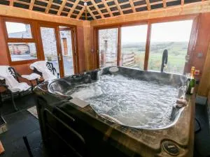 Cambriol - Llangendeirne