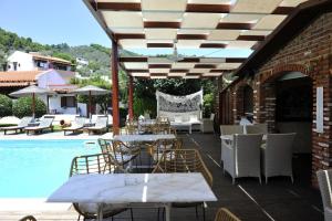 Yalis Studios Skiathos Greece