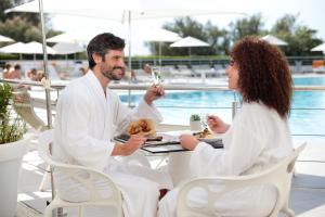 Hotels Hotel Les Corallines - Thalasso & Resort : photos des chambres
