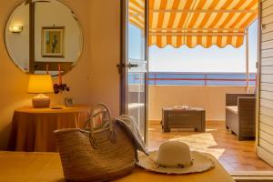 La Plage - Home and Sea