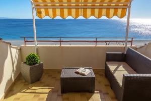 La Plage - Home and Sea