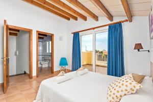 Three-Bedroom House room in VILLA MARTA