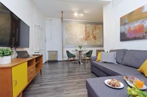 Urbana Delicious Flat