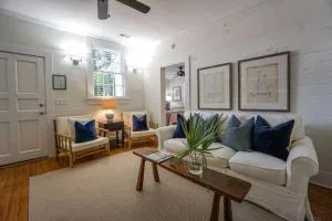 Cottage On Carteret in the Heart of Downtown Beaufort - Dataw Island