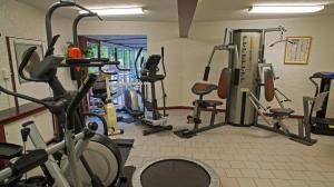 Four Bears Den, Free Attraction Tickets, Hot Tub, Arcade Game, Gatlinburg, WIFI!!!