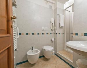Double or Twin Room with Private External Bathroom room in Al Mercato B&B