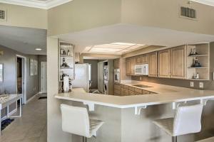 PCB Condo with Gulf View and Pool at Coral Reef Resort